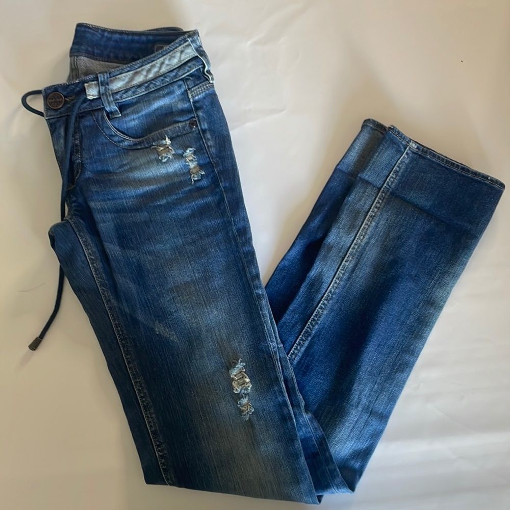 chevignon denim goods jeans size 25 dark blue distressed